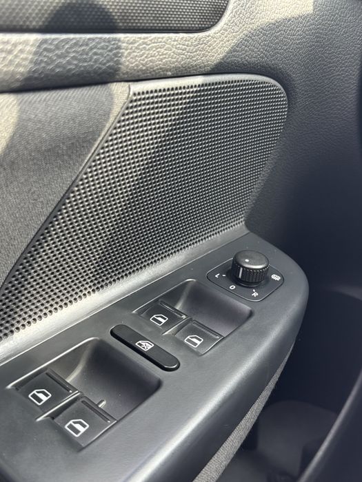 Vând/schimb Golf 6