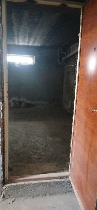 1 хонали квартира 1 этажда подвали билан бирга сотилади
