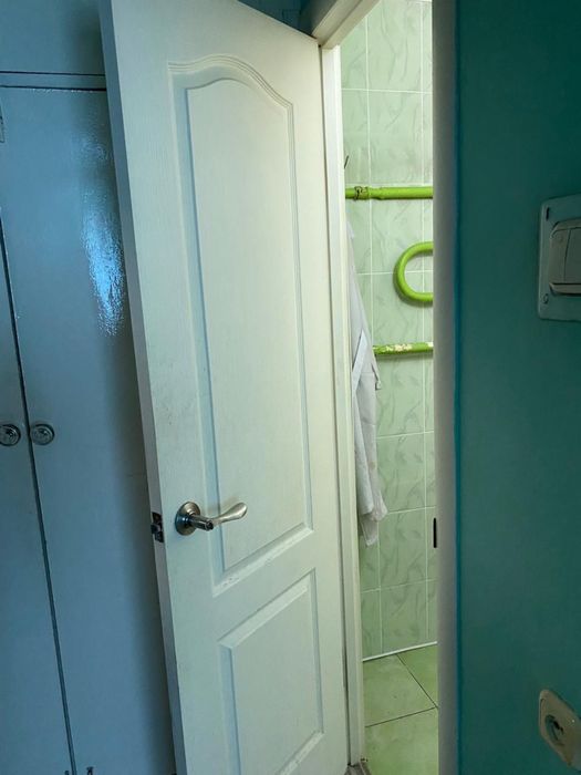 Продам межкомнатную дверь