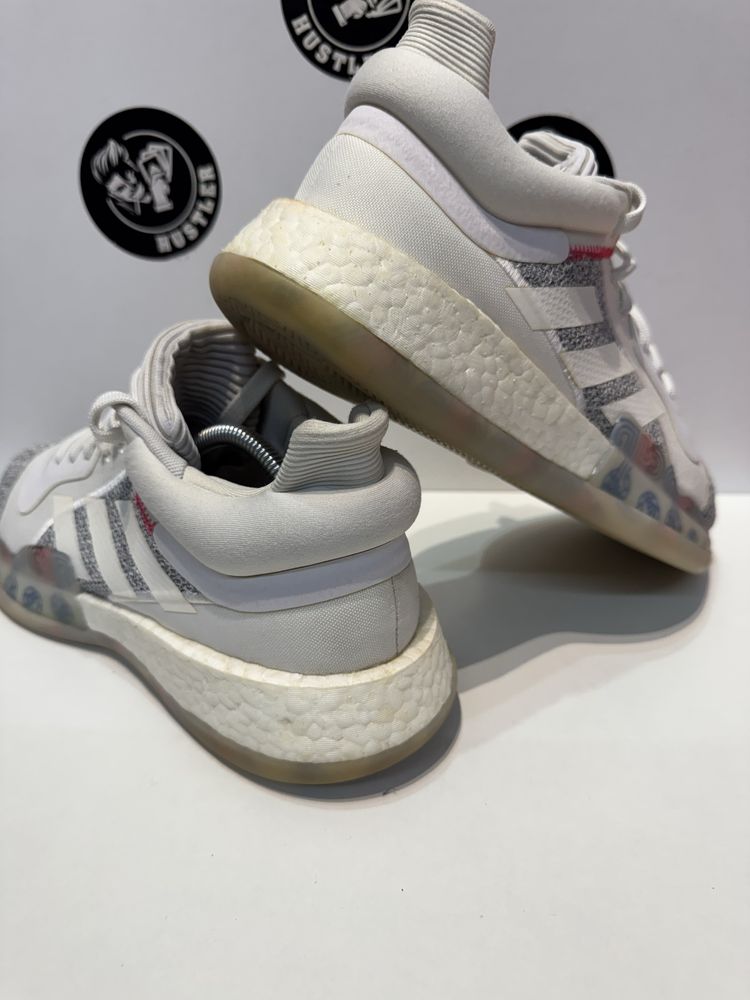 Маратонки ADIDAS MARQUEE BOOST .Номер 44