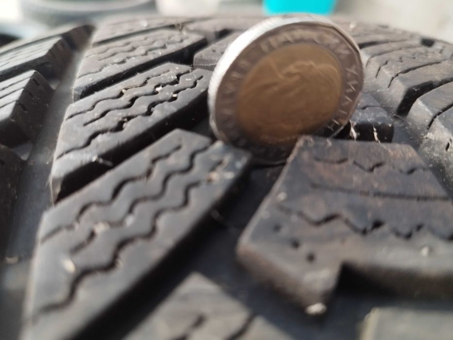 Зимни гуми на един сезон