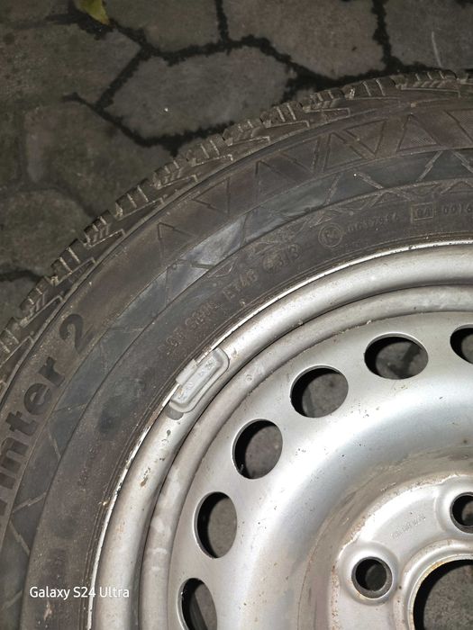 Бусови гуми 215 65 R16C VW