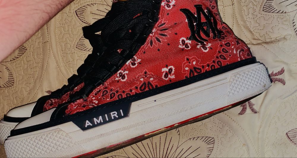 Vand Amiri Court red edition bandana