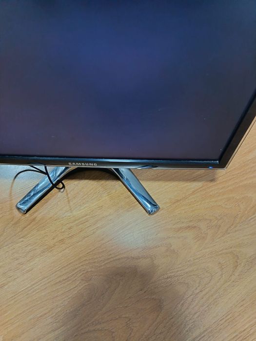 Procesor I5 3,20 ghz, memorie 8 giga , placă video 2 ghz și ssd Kingst