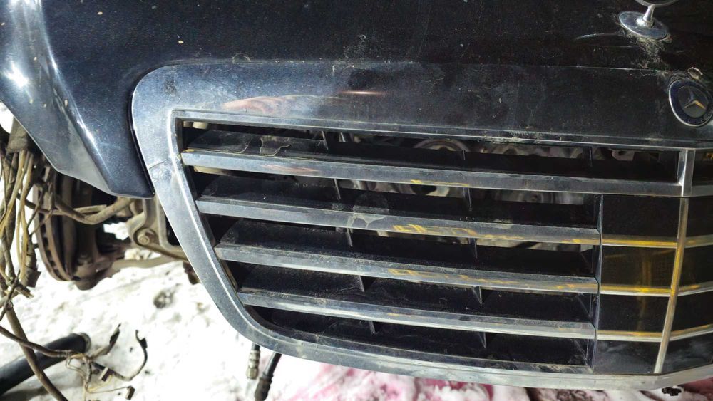 grila radiator capota Mercedes S class W221 S350 S320 S500 distronic