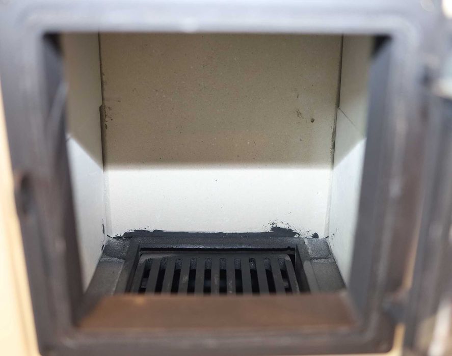 Semineu cu plita din fonta Fiama SD HERA, pe lemne putere 6 kW