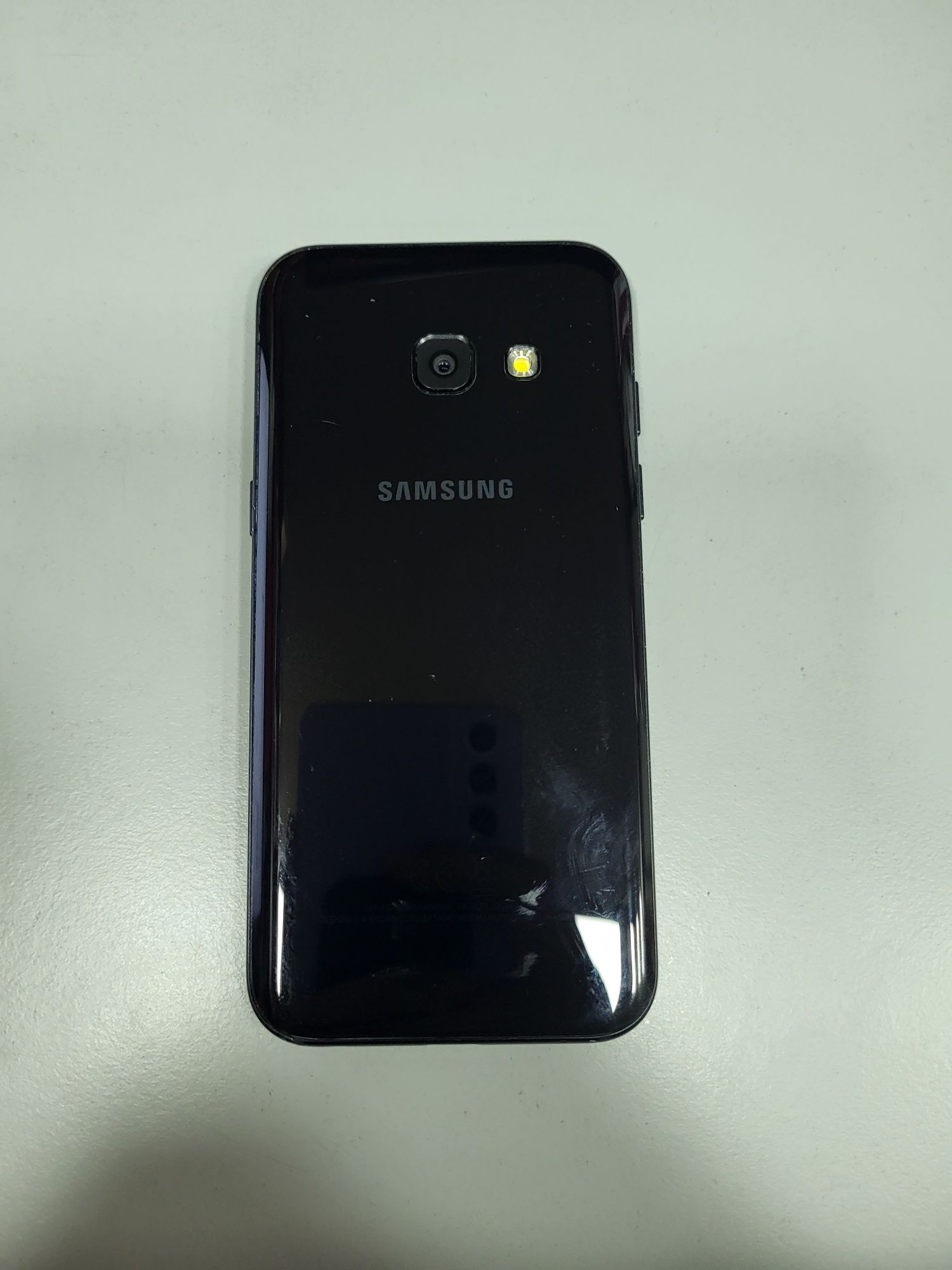 Samsung A3 black 2017 Impecabil ca Nou