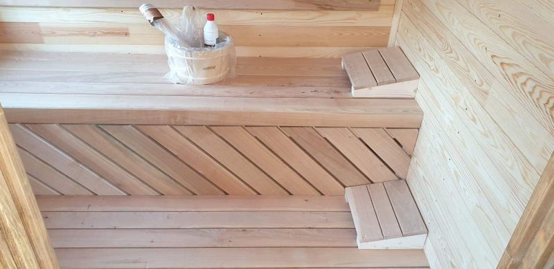 Saune de exterior, traditional finlandeze