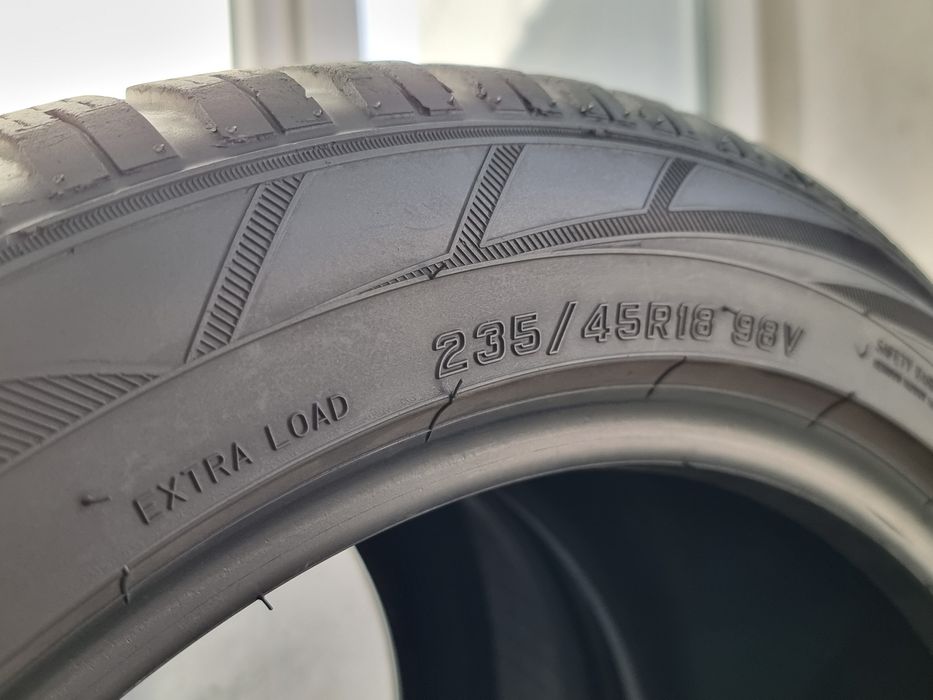 235/45/18 Falken 2Броя: 170лв 7.5мм