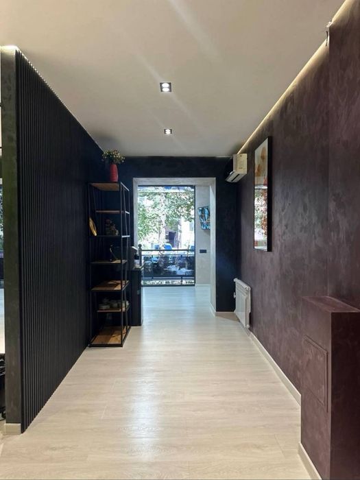 Продается обсутроенный офис Мирабод ул. Глинка