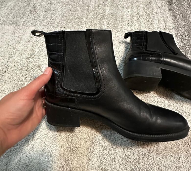 Vand perechi ghete dama piele naturala