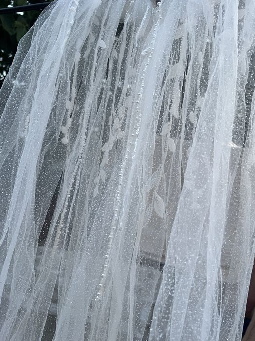 Rochie de Mireasă Elegantă – Mărimea 42–44