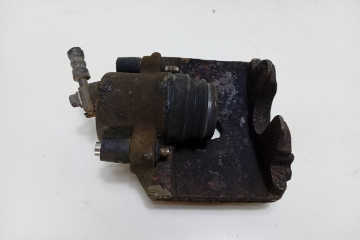 Etrier  dreapta fata Volkswagen VW Golf a 5-a generatie seria