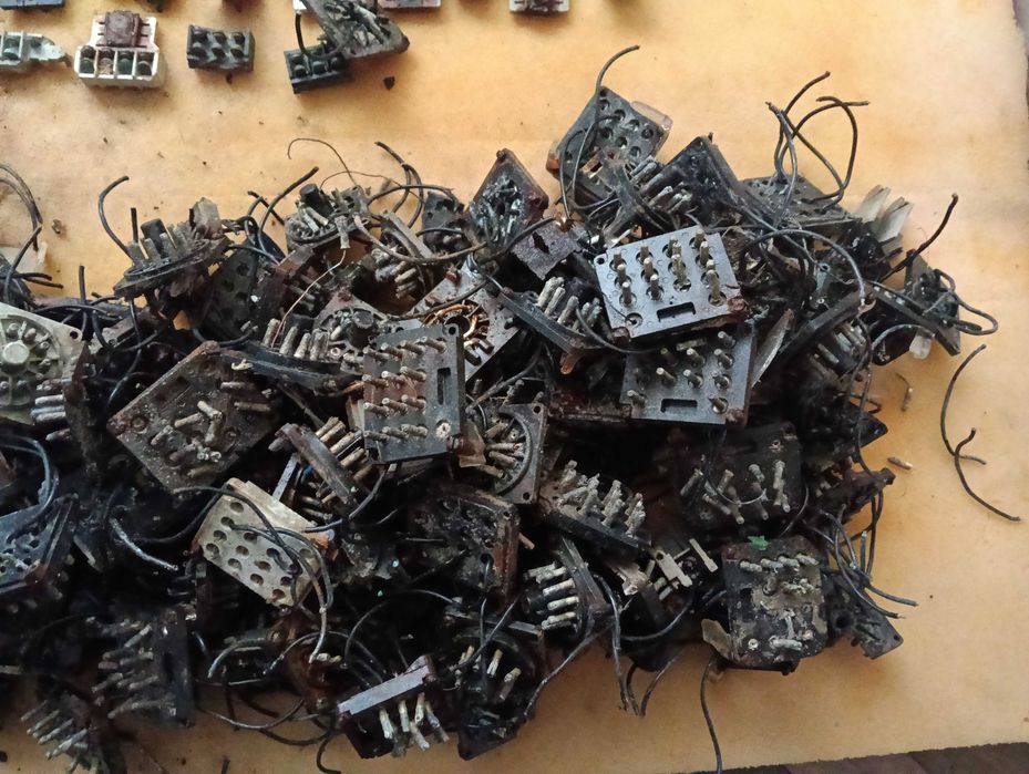 Електронна скрап