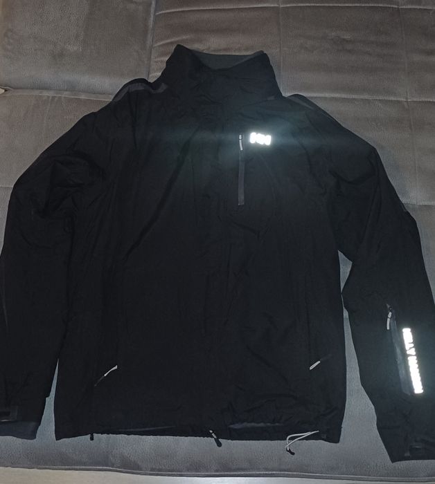 Vand geaca cu flece Helly Hansen marimea M