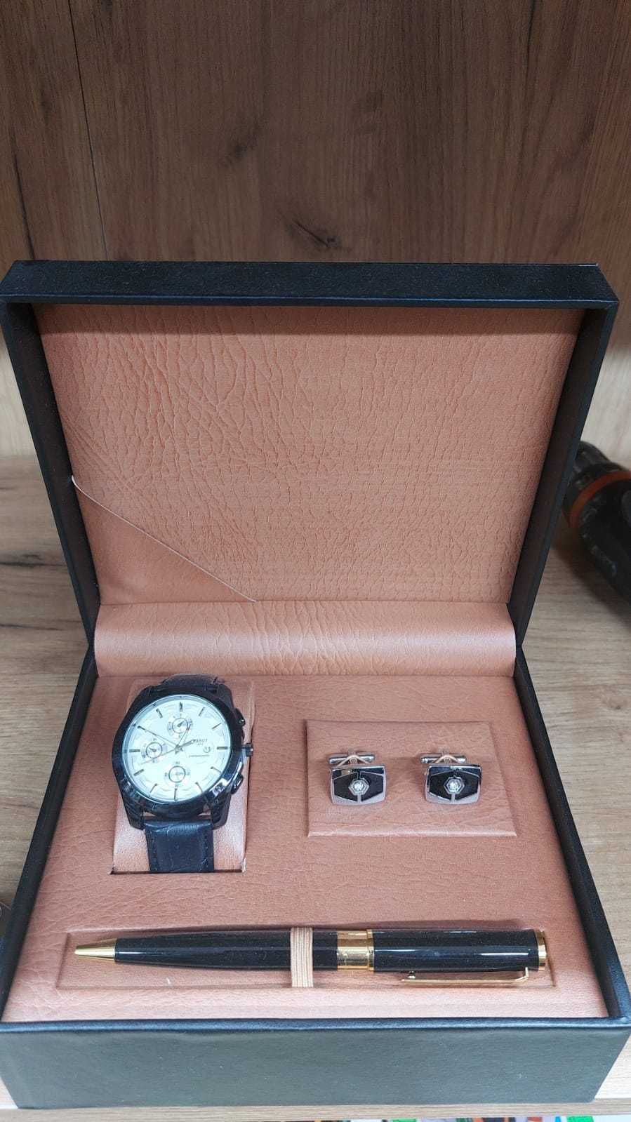 Мужской подарочный набор часы наручные, запонки, ручка
