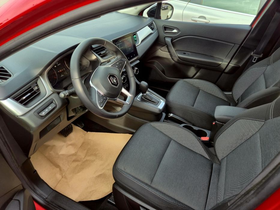 Renault captur 2022 49.000km hybrid