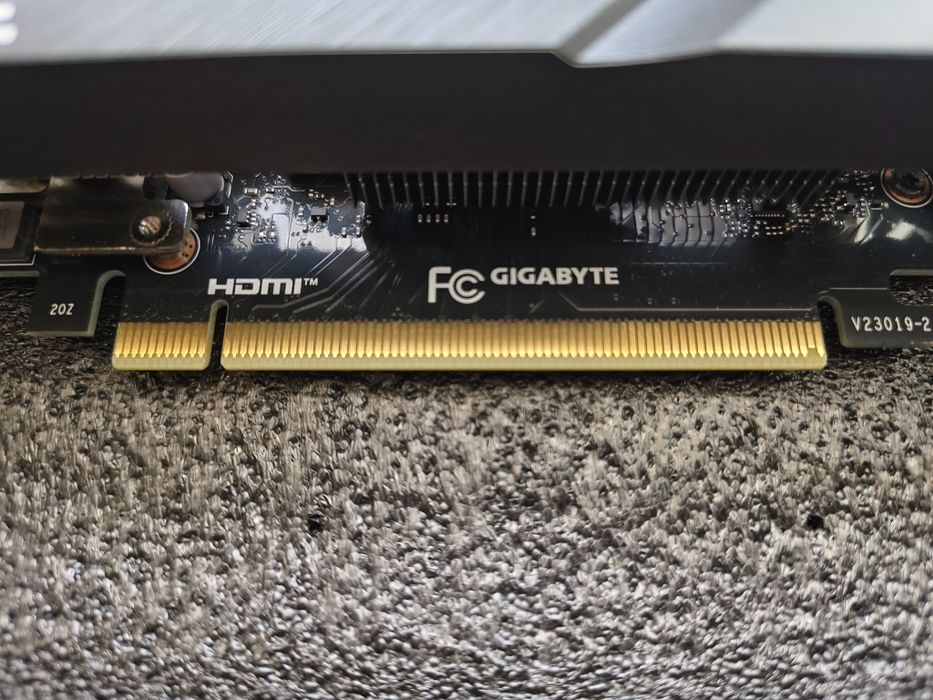 Vand placa video Gigabyte Eagle OC Nvidia 4060ti 8GB