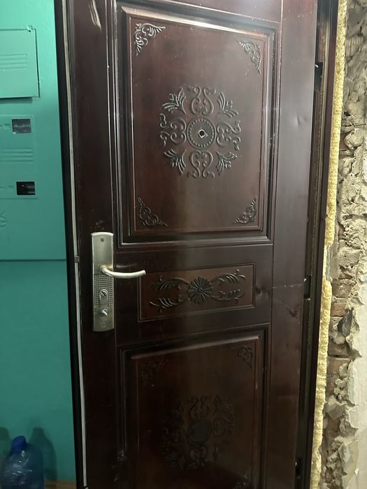 Продам дверь входную