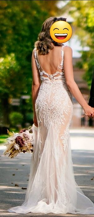 Vand rochie mireasa -  Natalia Vasiliev
Model: Heaven Garden WD21.12 u