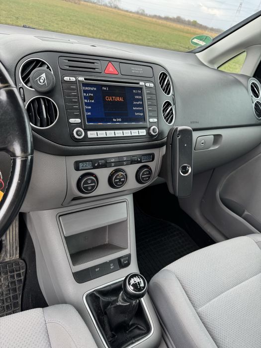 Volkswagen Golf Plus full option, 1.9 TDI starea foarte buna