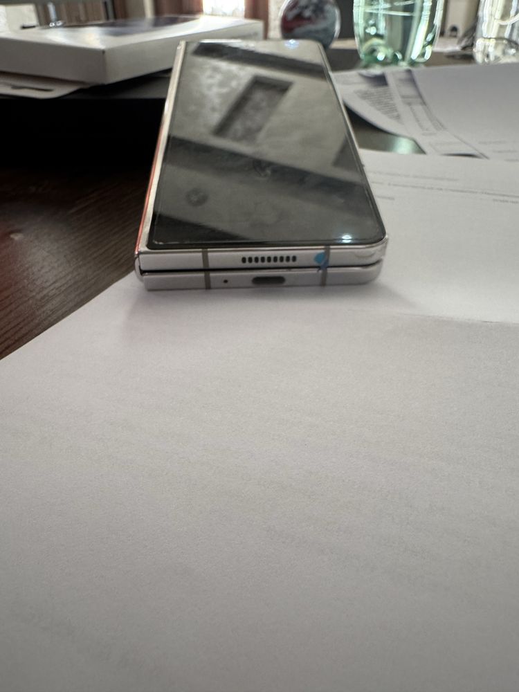 Samsung Galaxy Z fold 5 512 gb cream