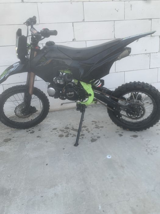 Cross 125 cc în 4 timpi