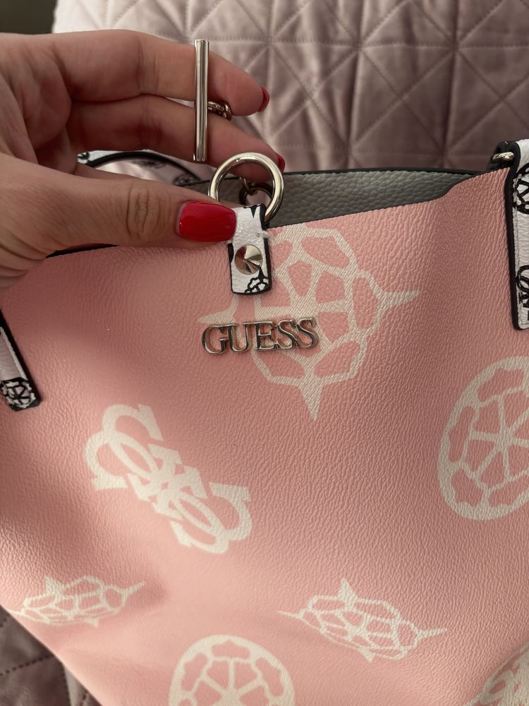 Розова чанта guess