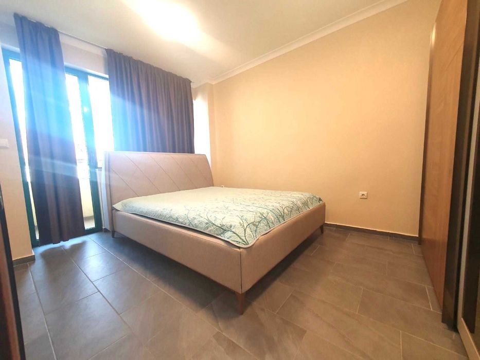 Дава се под наем Двустаен апартамент в Бургас, Изгрев - 55 кв.м за 600 € - Снимка #1