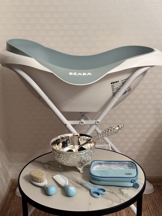 Продам ванночку детскую