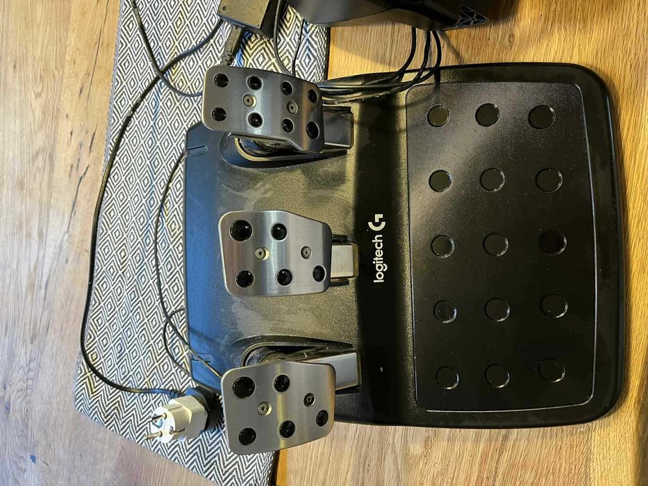 Logitech G29/920 за Xbox/PC + скоростен лост