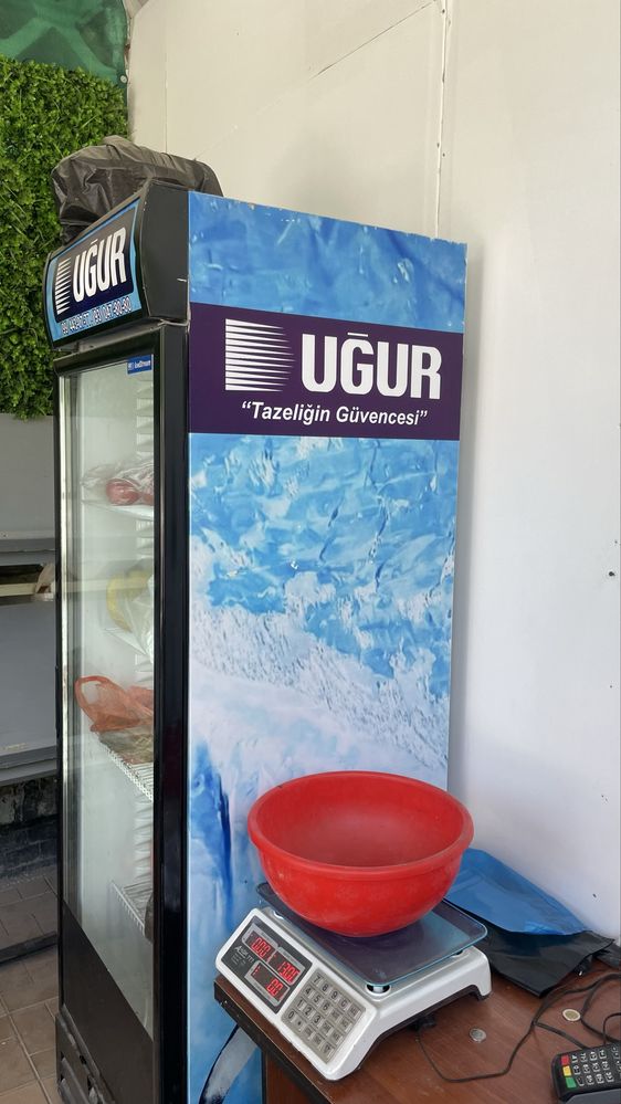 Ugur холодильники сотилади
