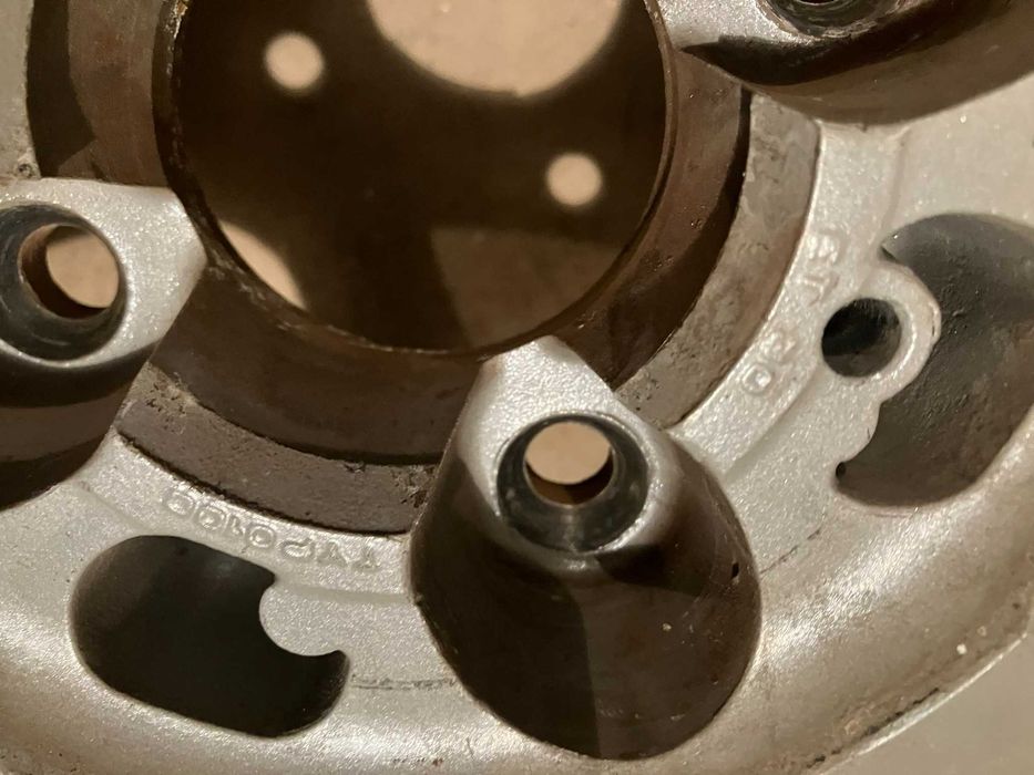 15" 7J Джанти MOMO