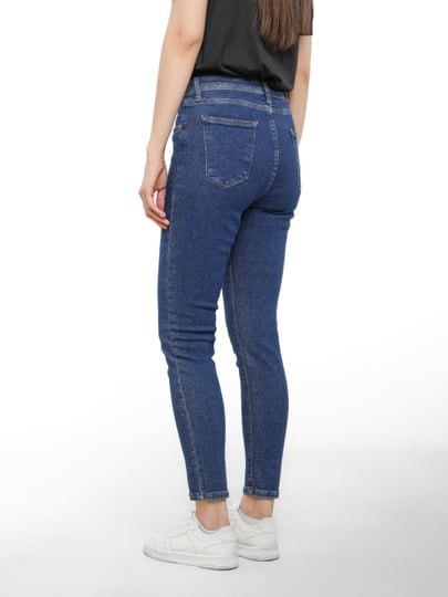 Джинсы зауженные стричь 
3 стреч

33-
33-