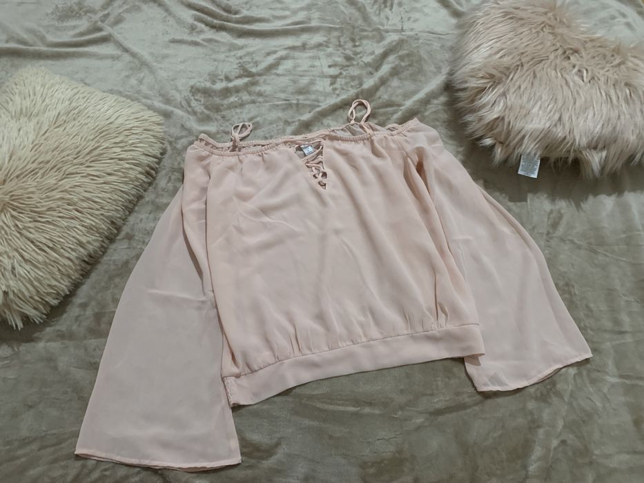 Vând haine Bershka, PullandBear, Stradivarius, Zara