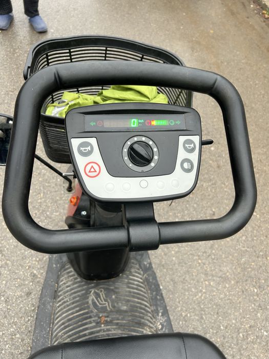 Електрическа триколка за възрастни / хора с намалена подвижност