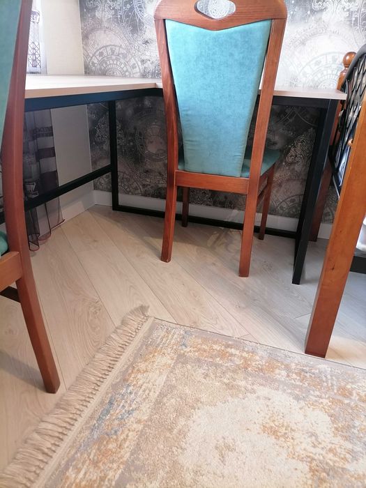 Продам стол ученический