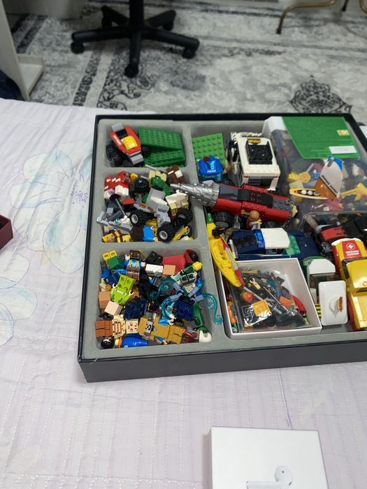 Лего оочень много, в идеальном состоянии