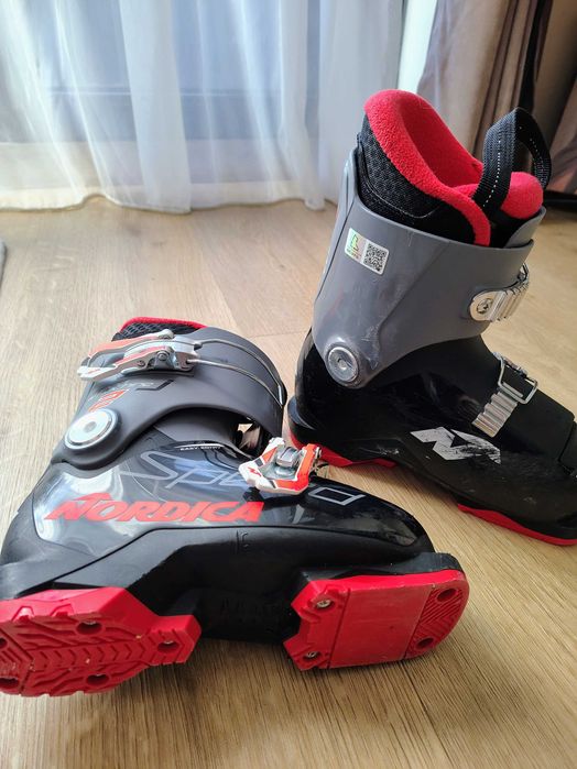 Детски ски обувки Nordica Speedmachine J2 – размер 18–18.5 см (225 мм)