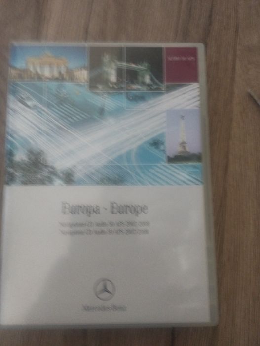 Продавам CD за навигация на Мерцедес