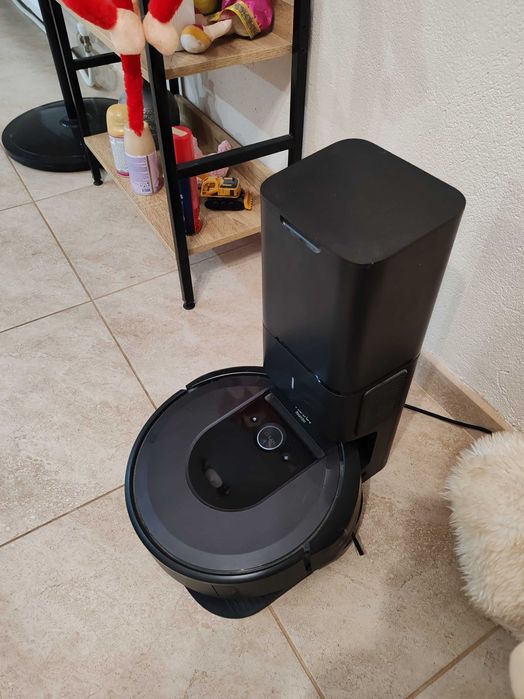 Продавам прахосмукачка и подочистачка робот