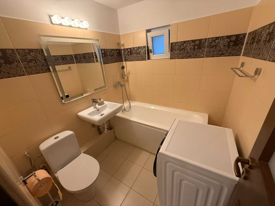 Apartament 4 camere, 103 m², etaj 2/4-Băneasa-București-Ploiești