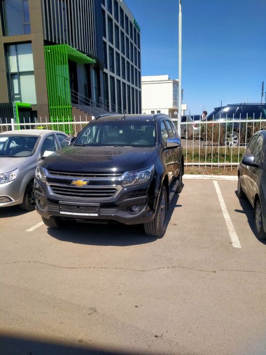 Trailblazer ltz 7300km ideal yep yengi mowin rangi qora