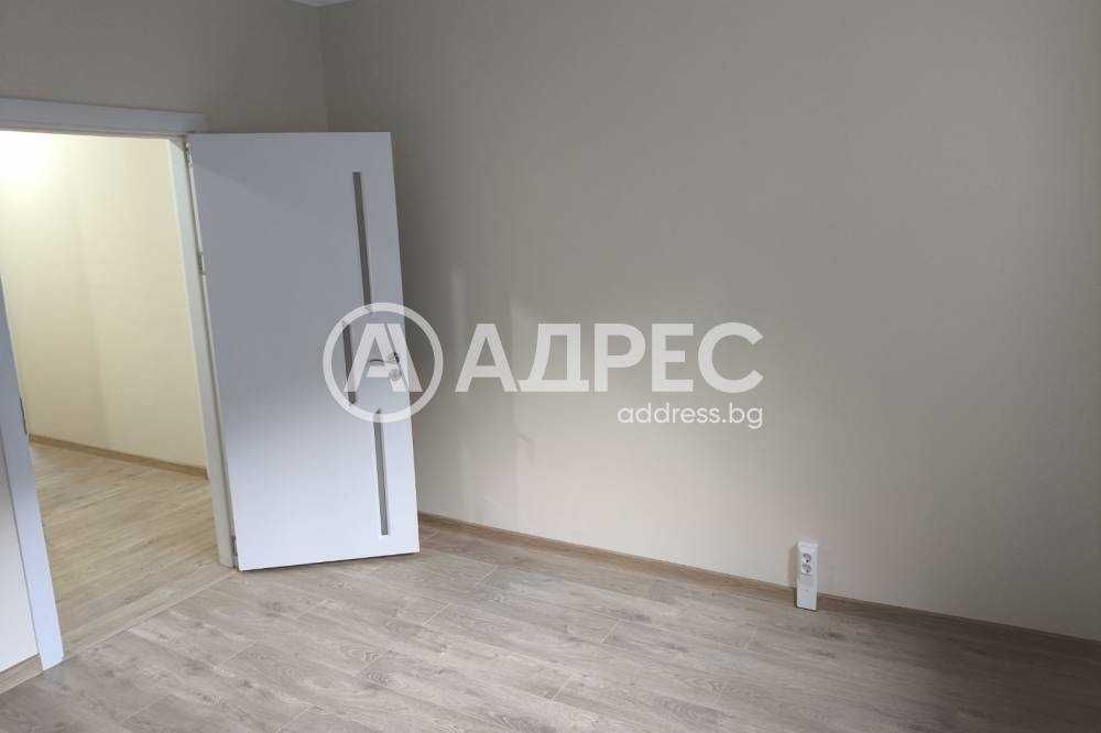 Продава се Тристаен апартамент в Разград, Орел - 76 кв.м за 1094 €/кв.м - Снимка #1