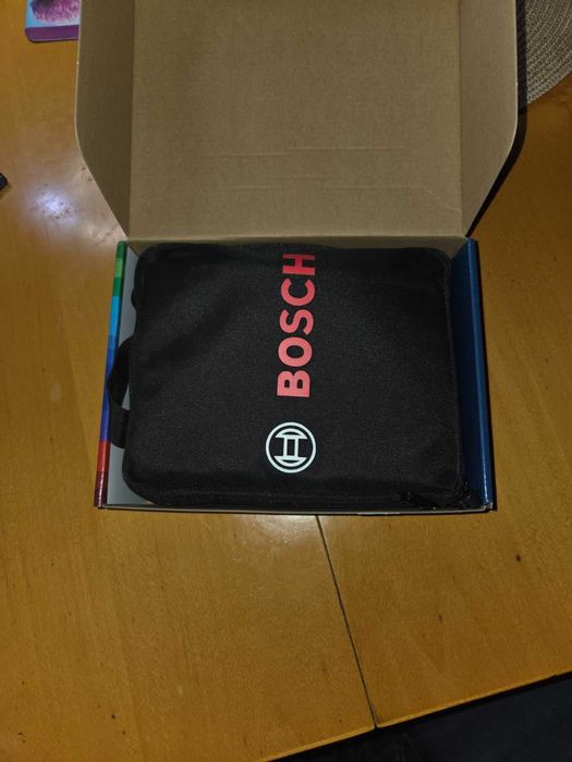 Продавам зарядно за акумолатор BOCH - C30