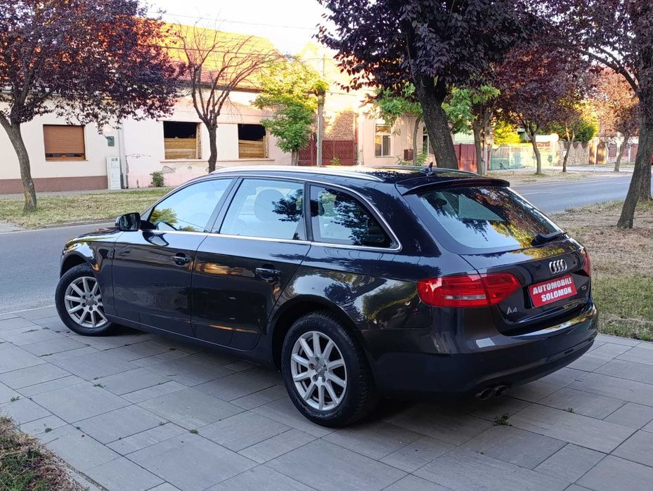 Audi A4 B8 2.0 Diesel 2013 Rate sau Cash
