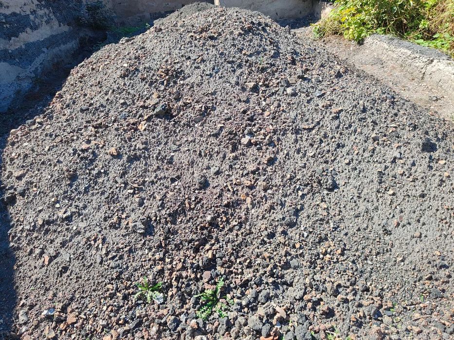 Отдам даром шлак, золу. СРОЧНО!!!