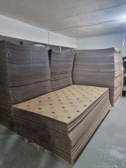 Ташки реклама материаллари: Баннер, Оракал, Акрил, Фомакс, Туманка.