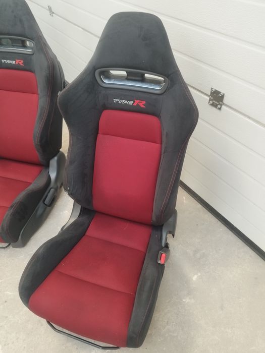 Спортни седалки от honda type r