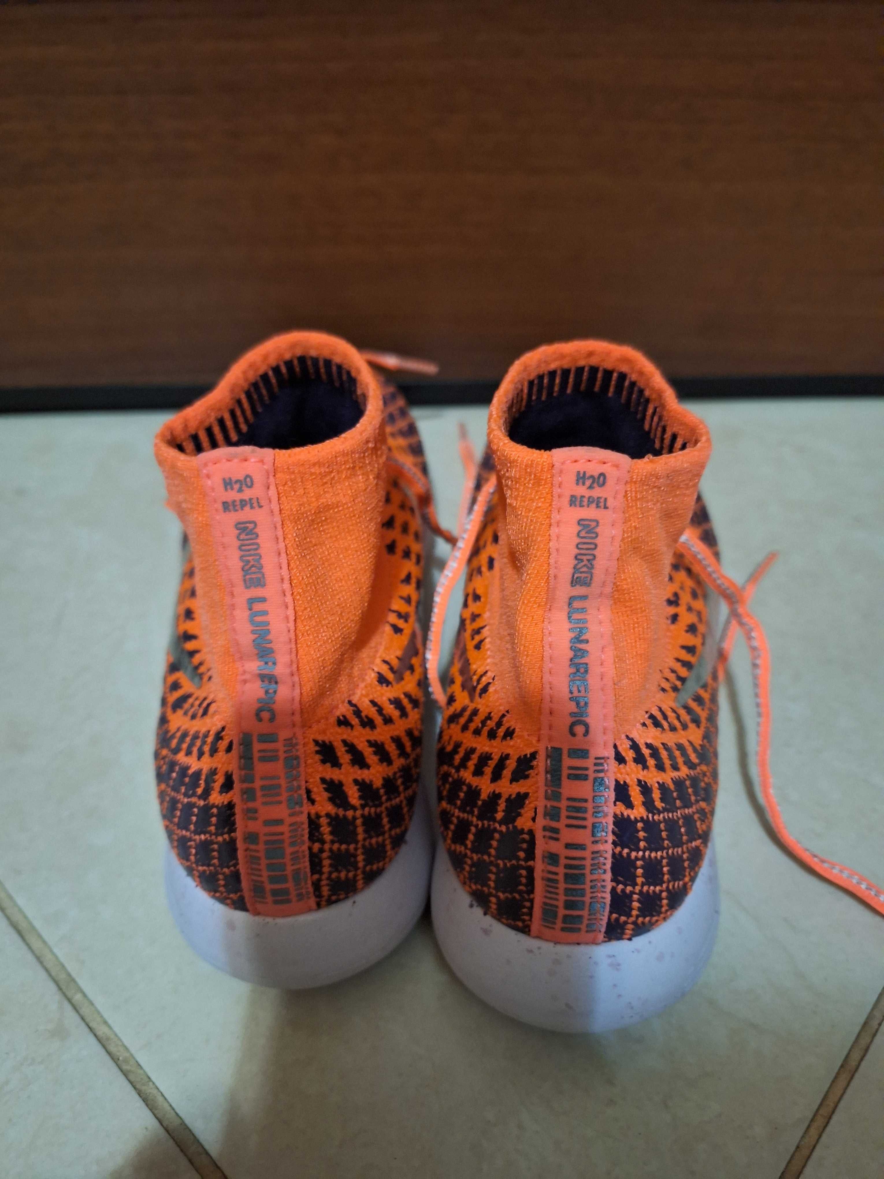 Дамски маратонки Nike